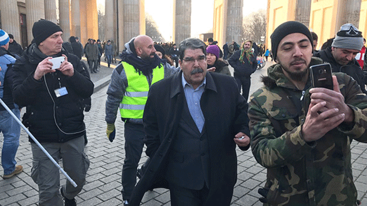 Salih Müslim Berlin'de PKK mitingine katıldı