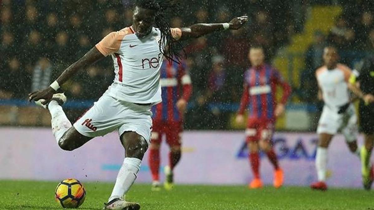 Gomis tarihe geçti!