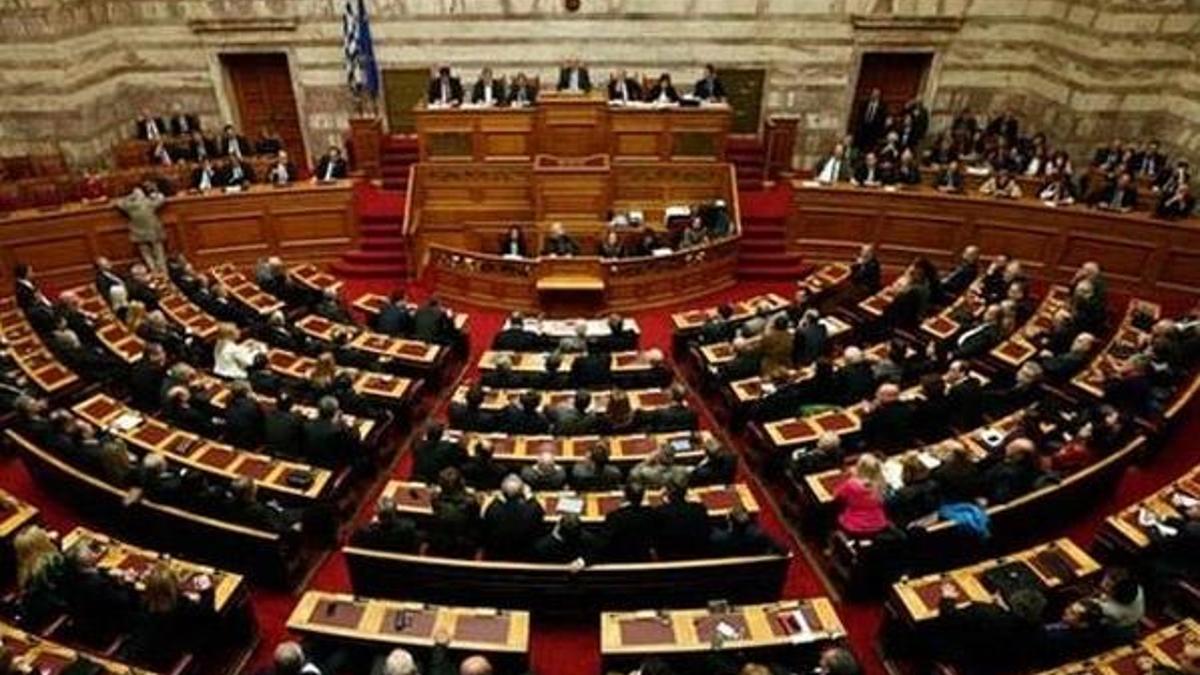 Yunan meclisinde Türk vekile saldırı!