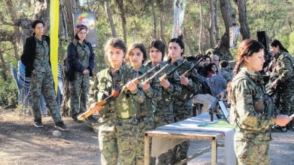 Çocuk savaşçılar hafıza kartında!