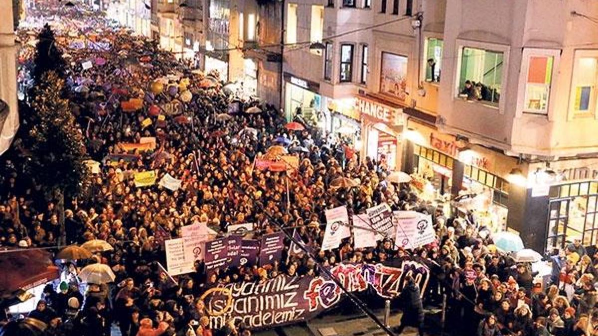 Taksim’de büyük yürüyüş