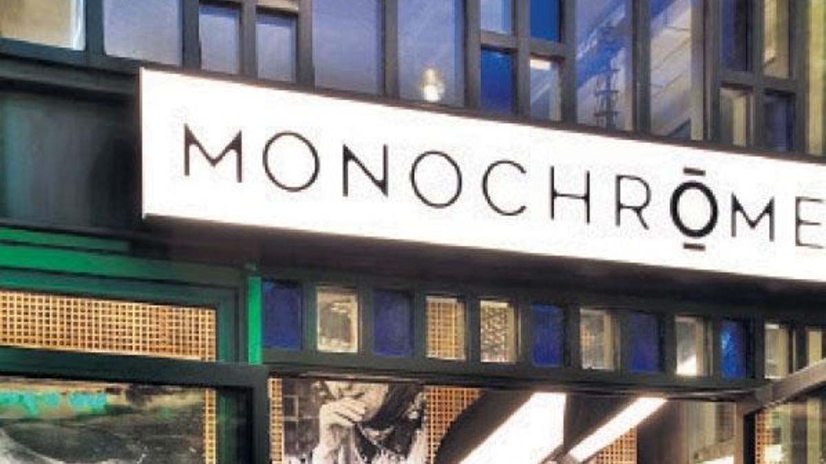 Modern brasserie ‘Monochrome’