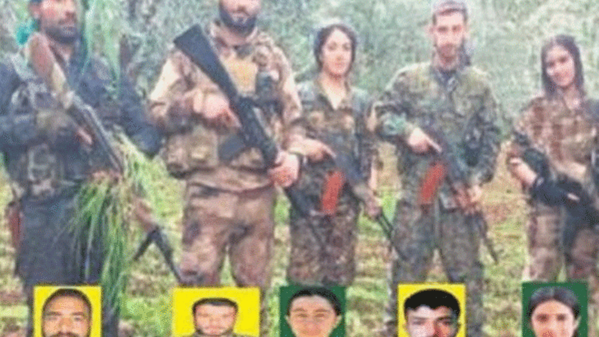 Fotoğraftakilerin hepsi öldürüldü