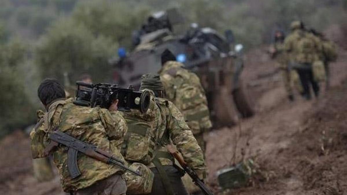 Özel eğitilmiş 400 asker Afrin'e doğru yola çıktı