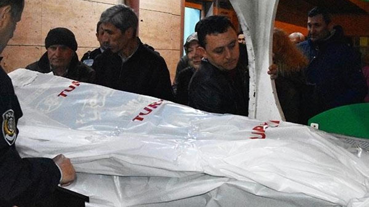 İran'da düşen uçağın kadın pilotunun cenazesi, Konya'ya getirildi