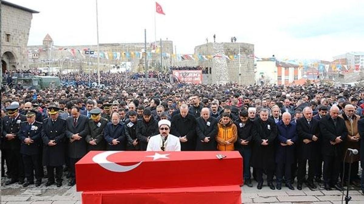 Afrin şehidi son yolculuğuna uğurlandı