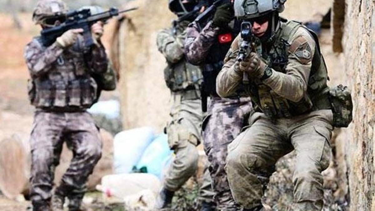 Özel Kuvvetler Afrin'de operasyona başladı