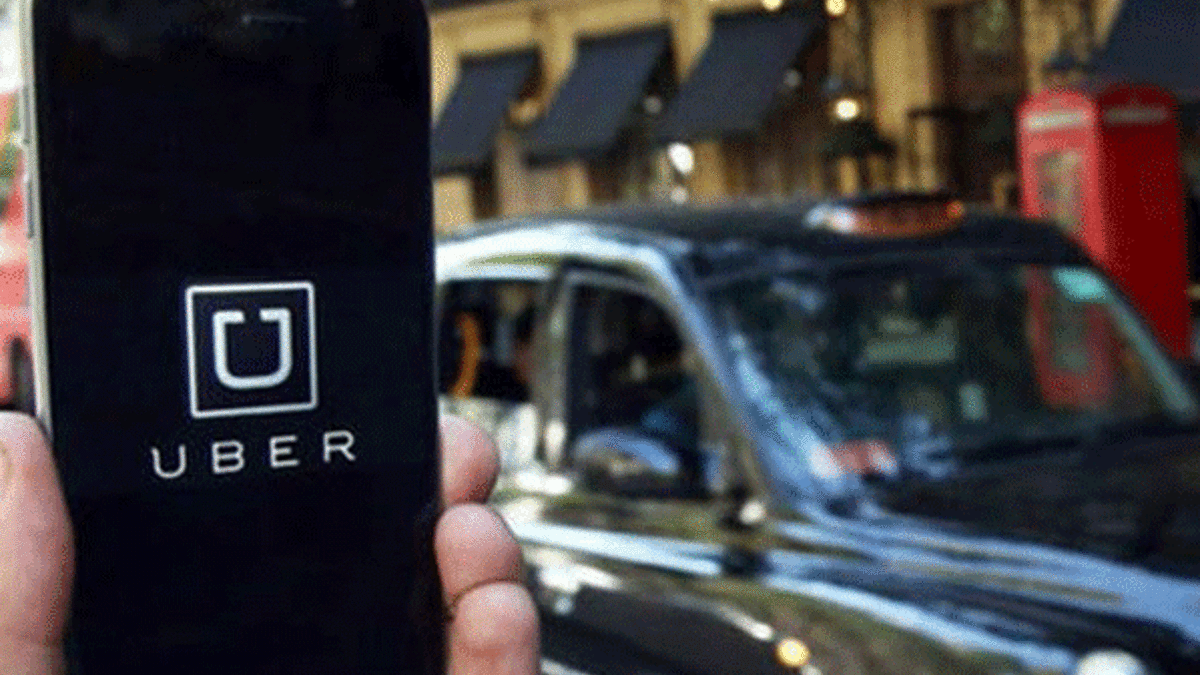 Sürücüsüz Uber'in çarptığı kadın öldü