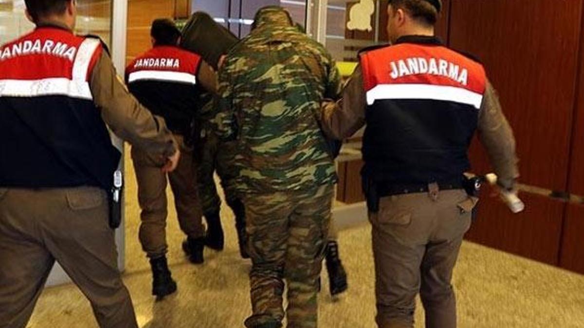 Edirne'de sınırı geçen Yunan askerlerinden askeri kroki çıktı!