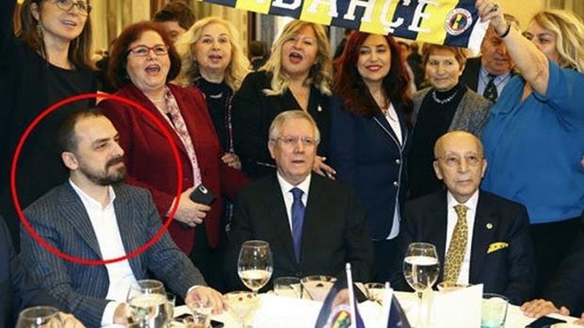 Aziz Yıldırım'ın yanındaki isim dikkat çekti
