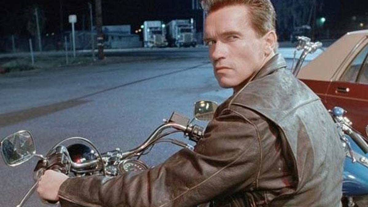 Arnold Schwarzenegger ameliyata alındı!