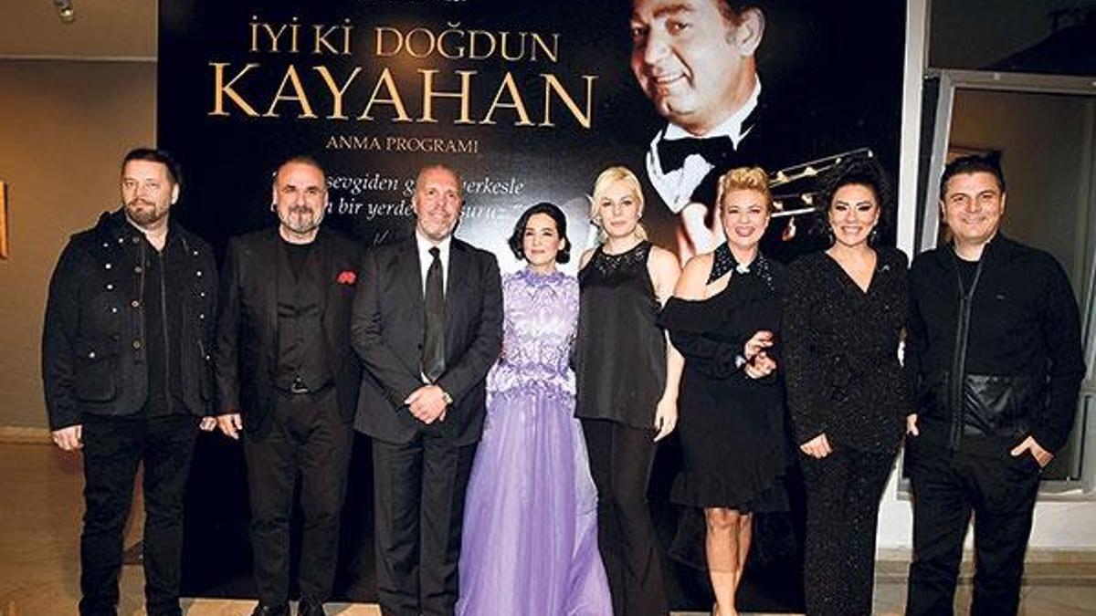 Kayahan şarkılarıyla anıldı