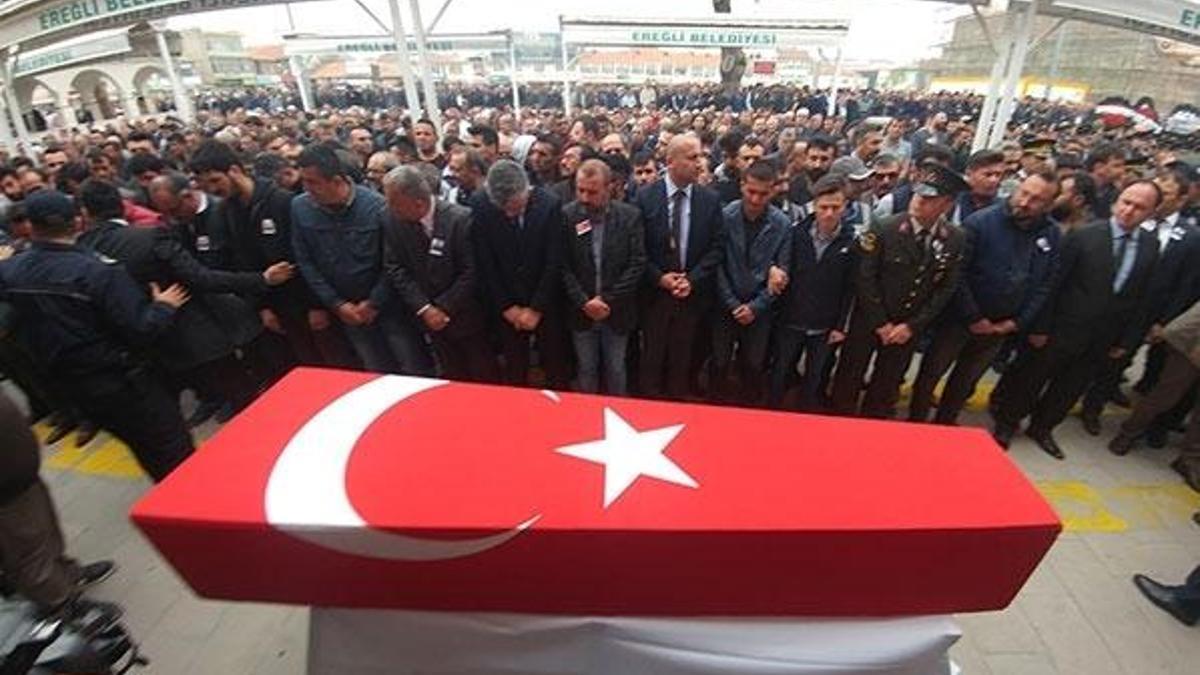 Şehit Uzman Çavuş'u, 8 bin hemşehrisi uğurladı