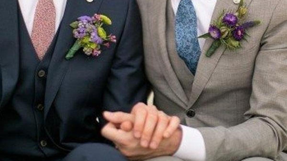 Eşcinsellerin kayıtları siliniyor