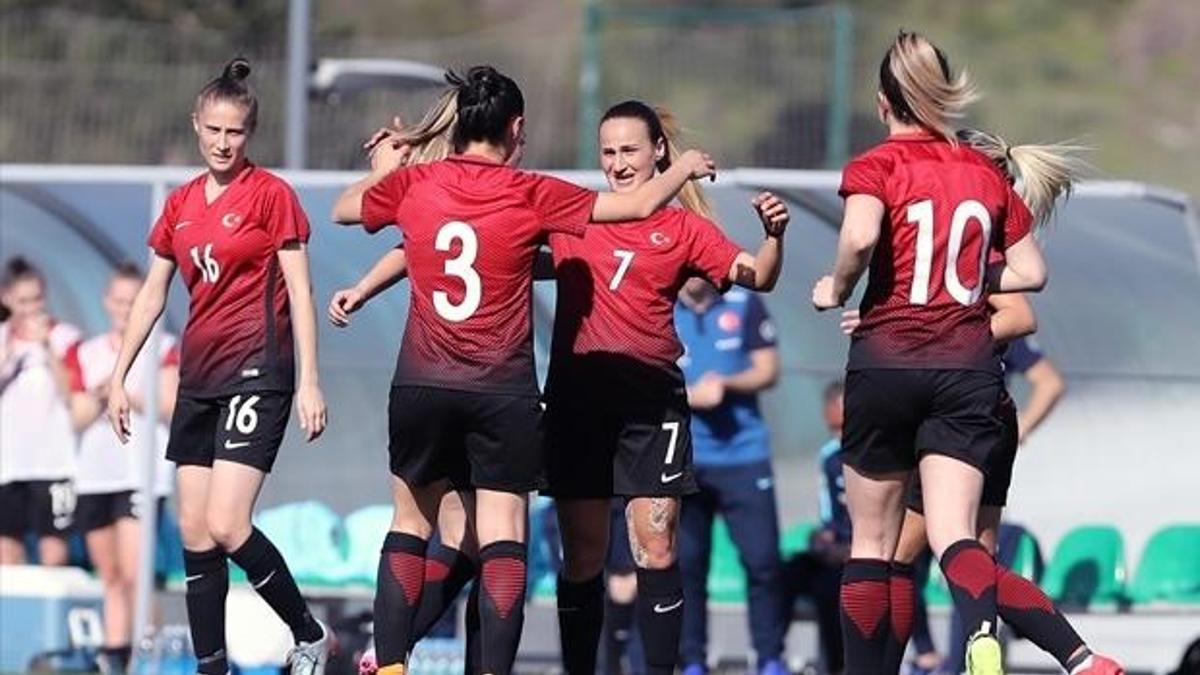 Kadın A Milli Takımı, Estonya'yı 3-2 mağlup etti