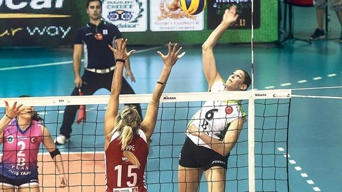 Bursa şampiyonluk kapısını araladı!