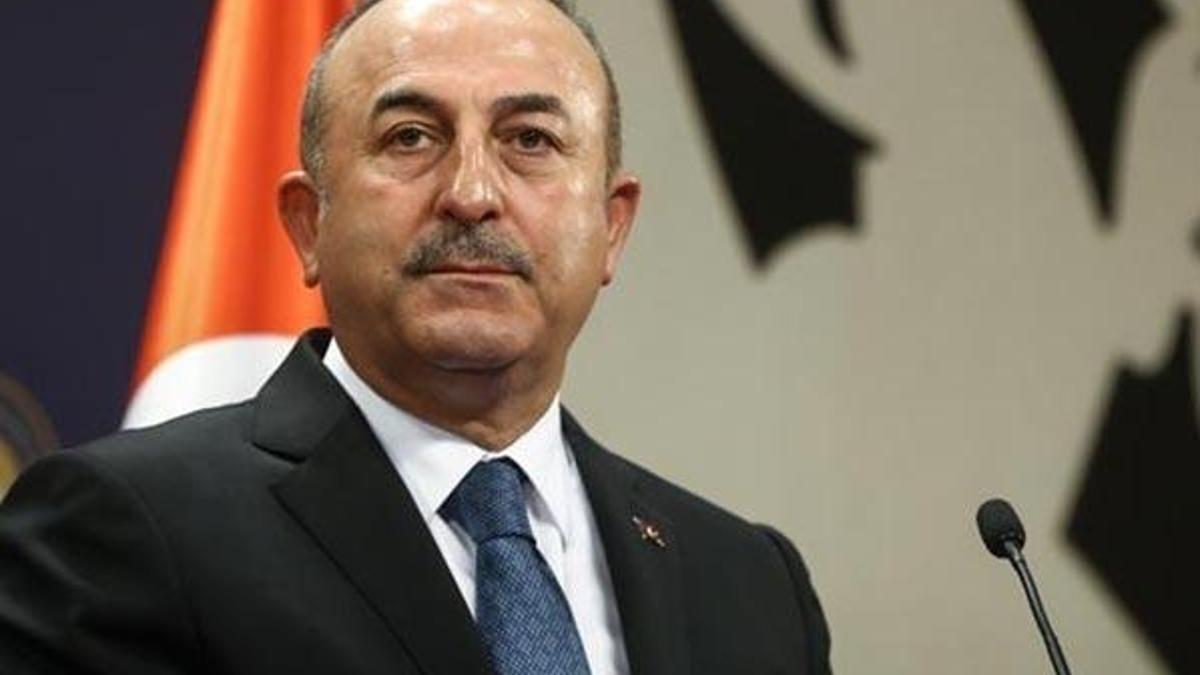 Bakan Çavuşoğlu: YPG'ye güvenmek ahmaklık!
