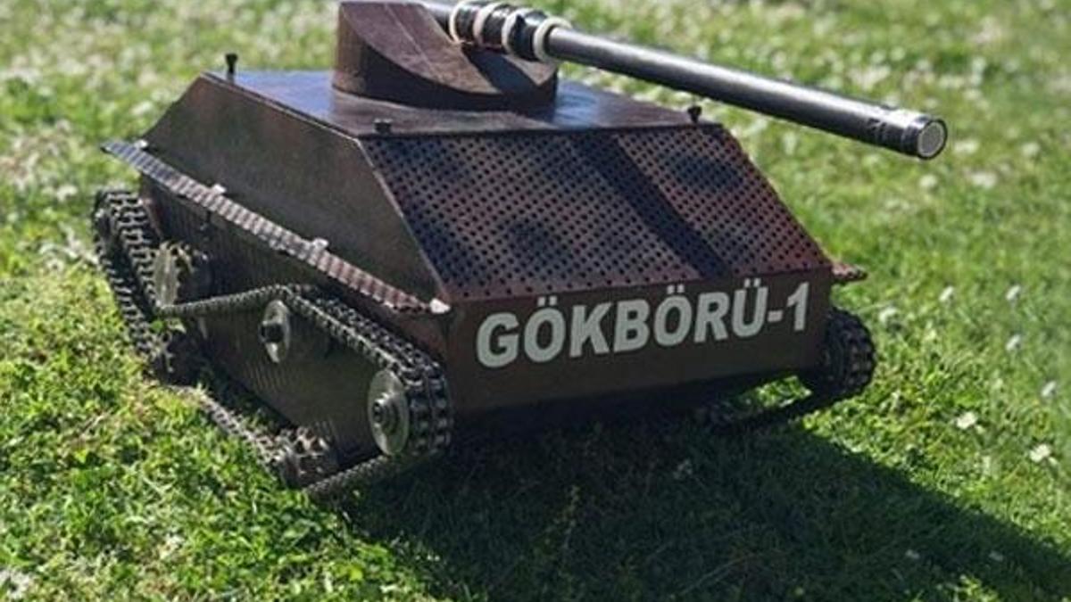 KTÜ'lü öğrencilerden insansız tank aracı