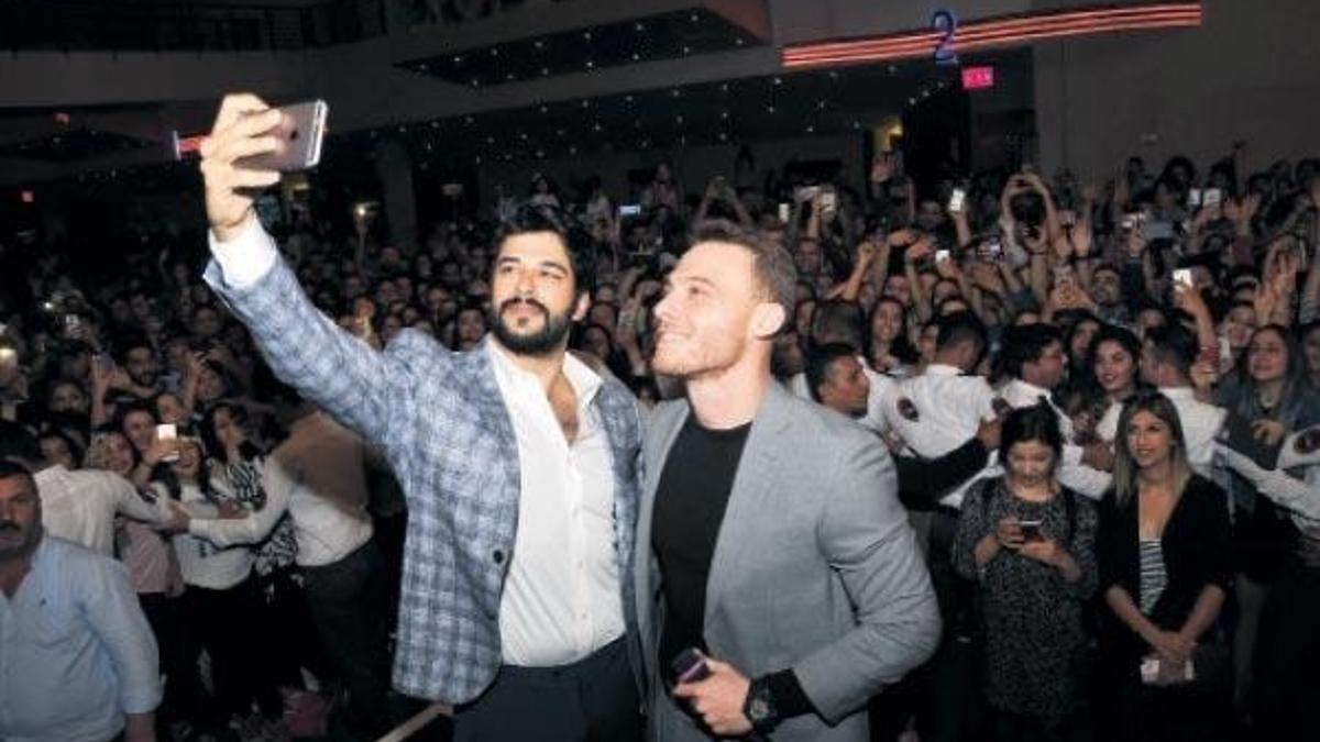 Çığlıklar Kerem ve Burak için!