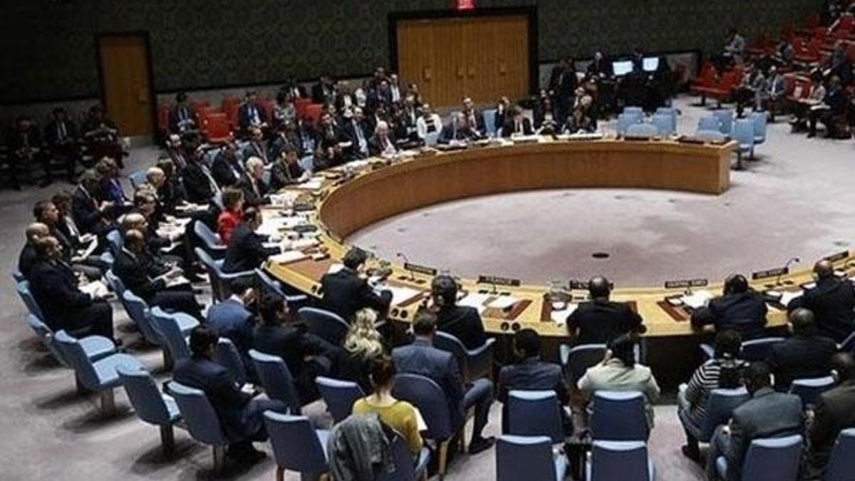 Son dakika: BM'de gerginlik! Salonu terk ettiler
