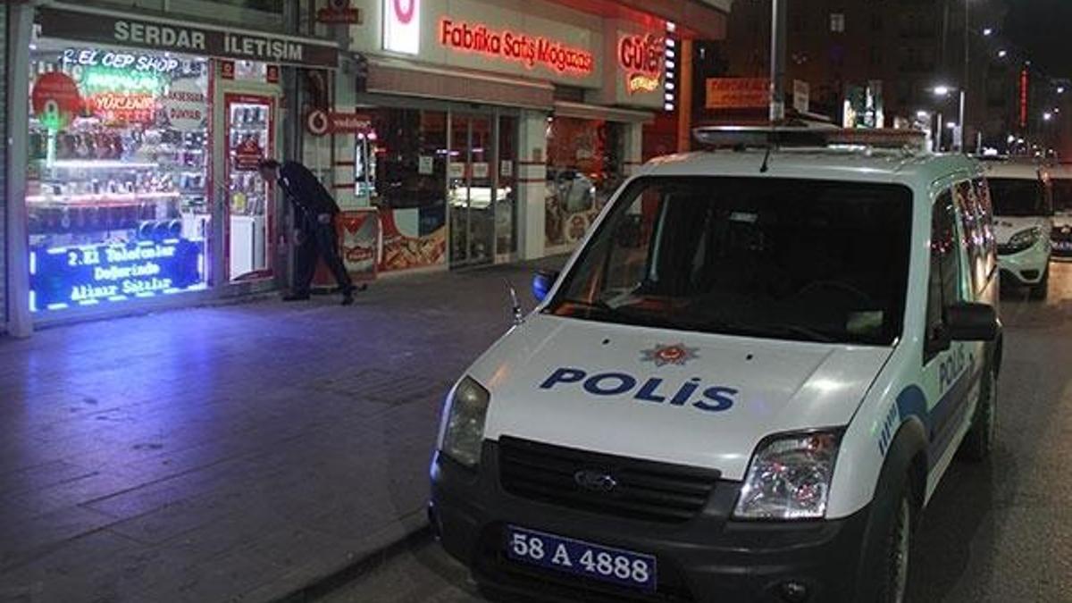 İkinci el telefon kavgası kanlı bitti