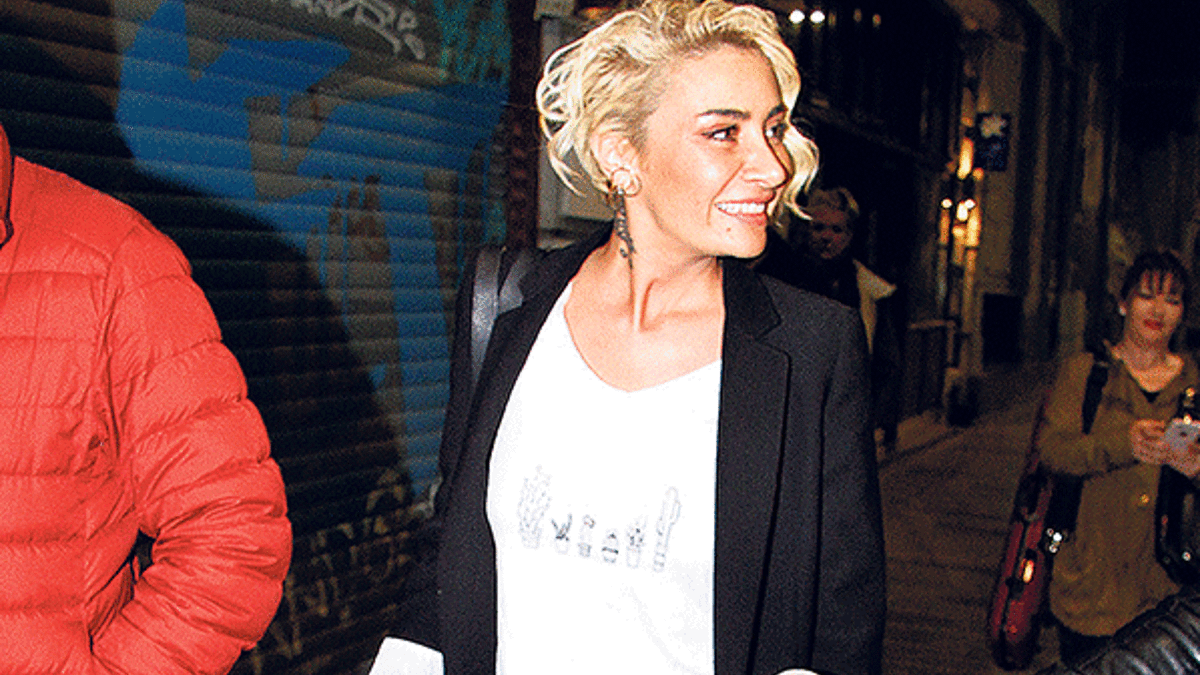 Bizden aşk çıkmaz