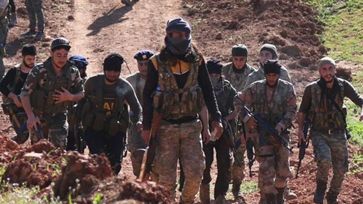 TSK ve ÖSO Afrin'de güvenliği güçlendiriyor