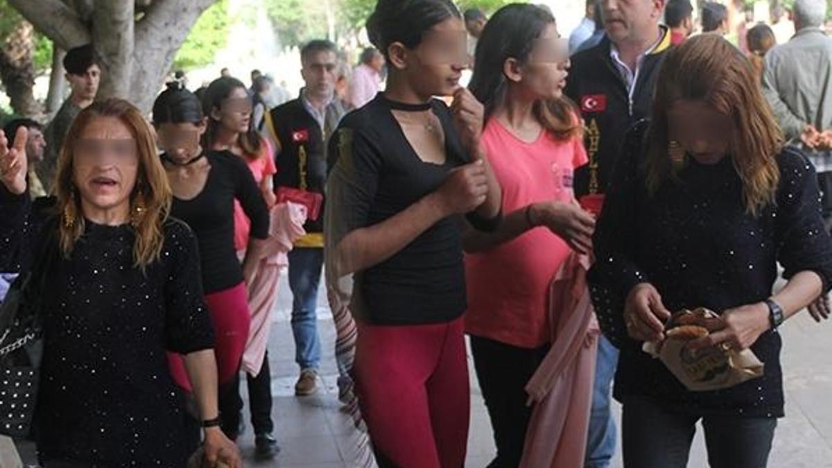 Polis kılık değiştirip, yakaladı