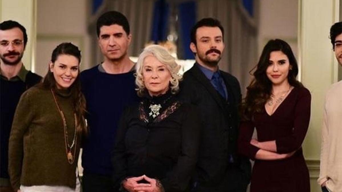 İstanbullu Gelin'de 3 isim veda edecek