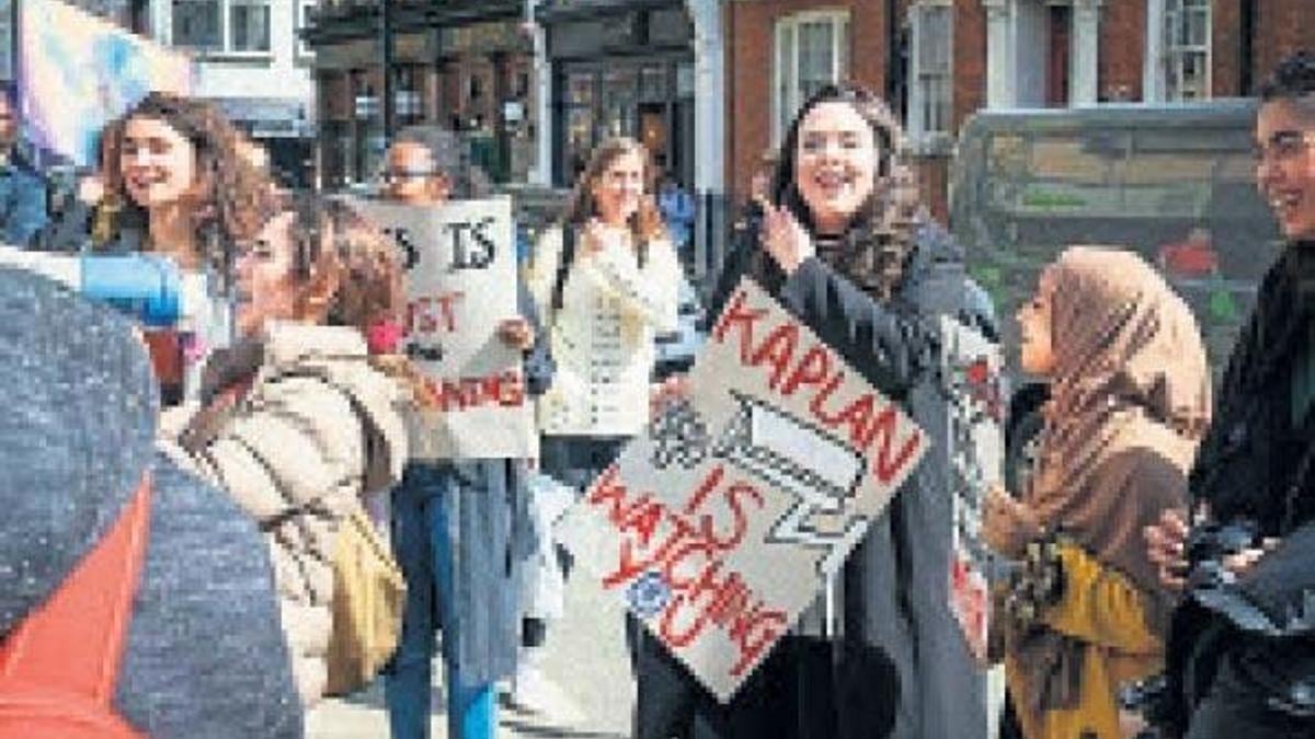İnfazcının okulunda Türk uzmana İsyan
