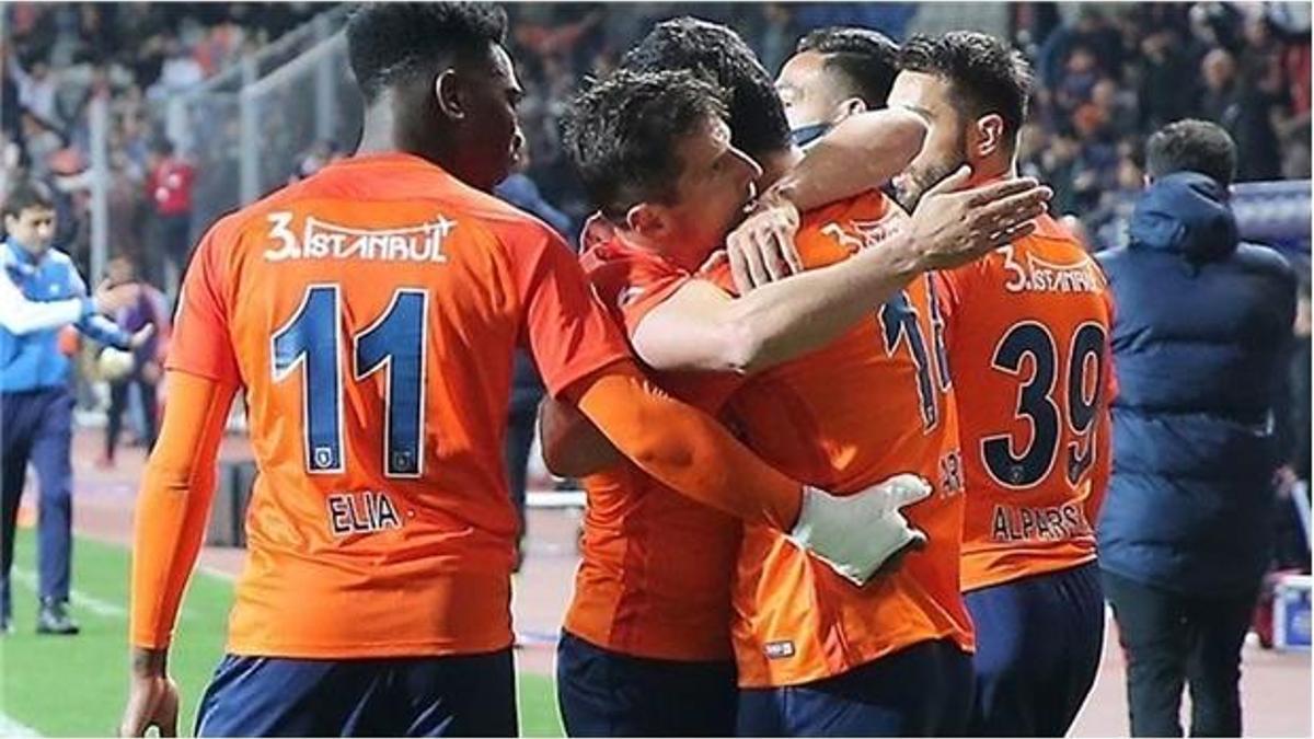 Başakşehir'de en büyük koz yıldızlar!