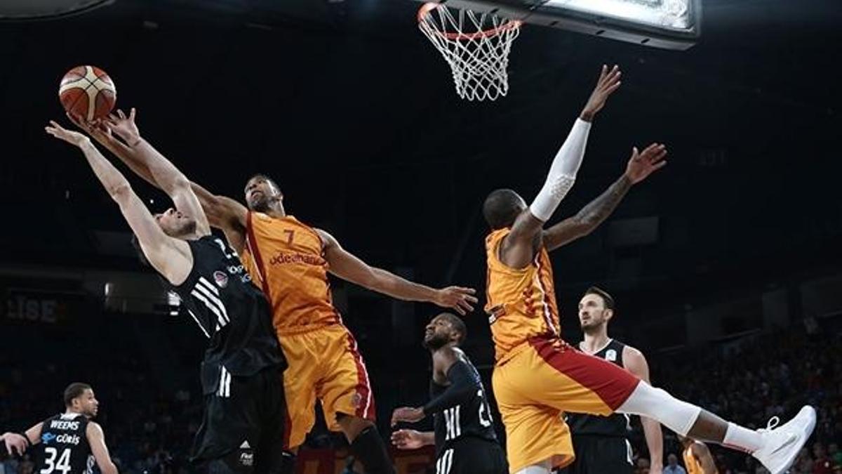 Derbiyi Aslan kazandı!