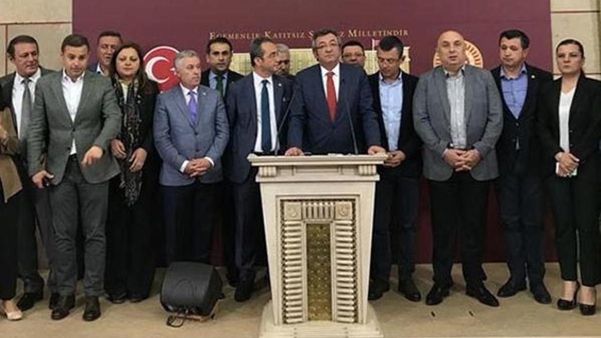CHP'li 15 milletvekili İYİ Parti'ye geçti