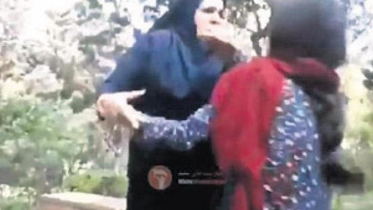 İran’ı karıştıran tokat!