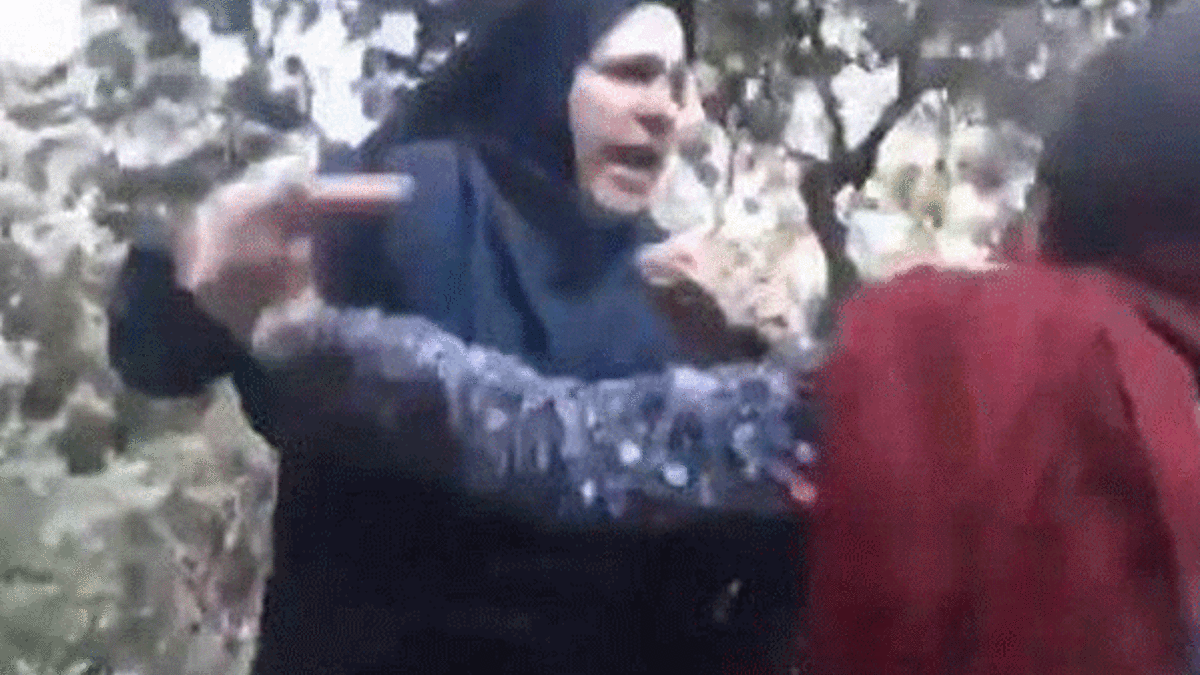 İranlı siyasetçi: Halkı İslam'dan uzaklaştırıyorlar