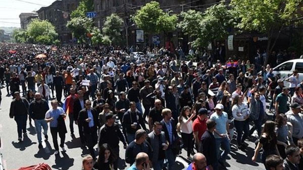 Ermenistan’da hükümet, Paşinyan ile görüşmeyi reddetti