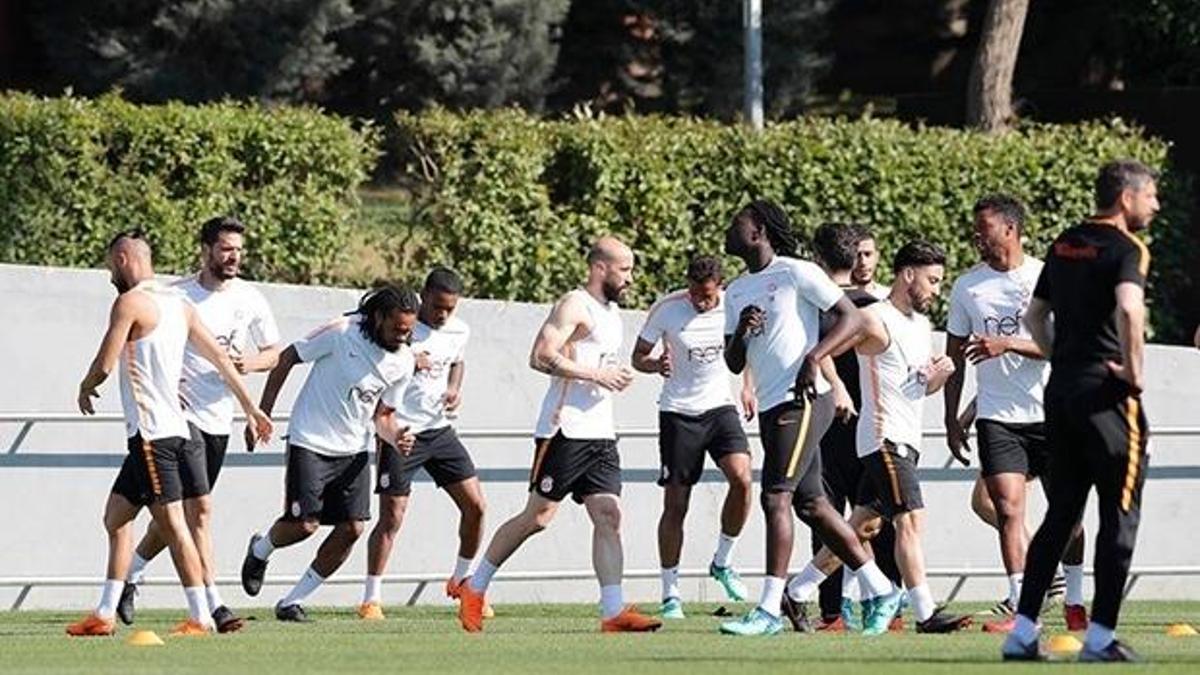 Galatasaray antrenmanında sürpriz isim