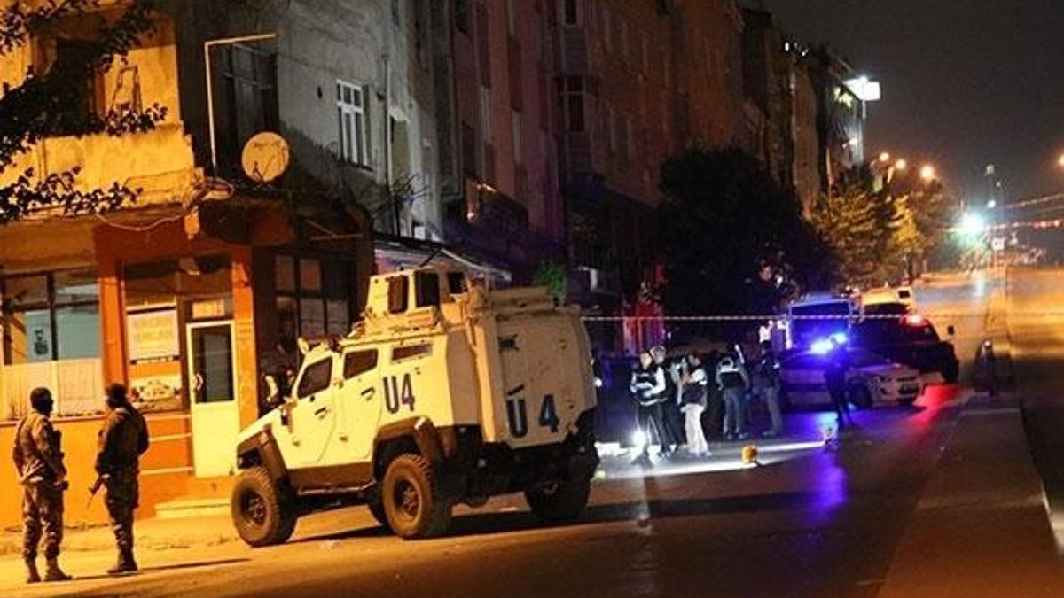 Sultangazi’de polise silahlı saldırı: 1 yaralı
