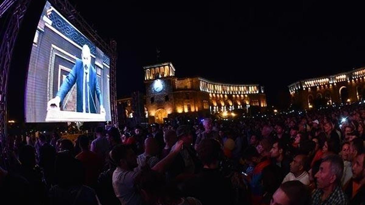 Ermenistan'da Paşinyan’dan taraftarlarına eylem çağrısı