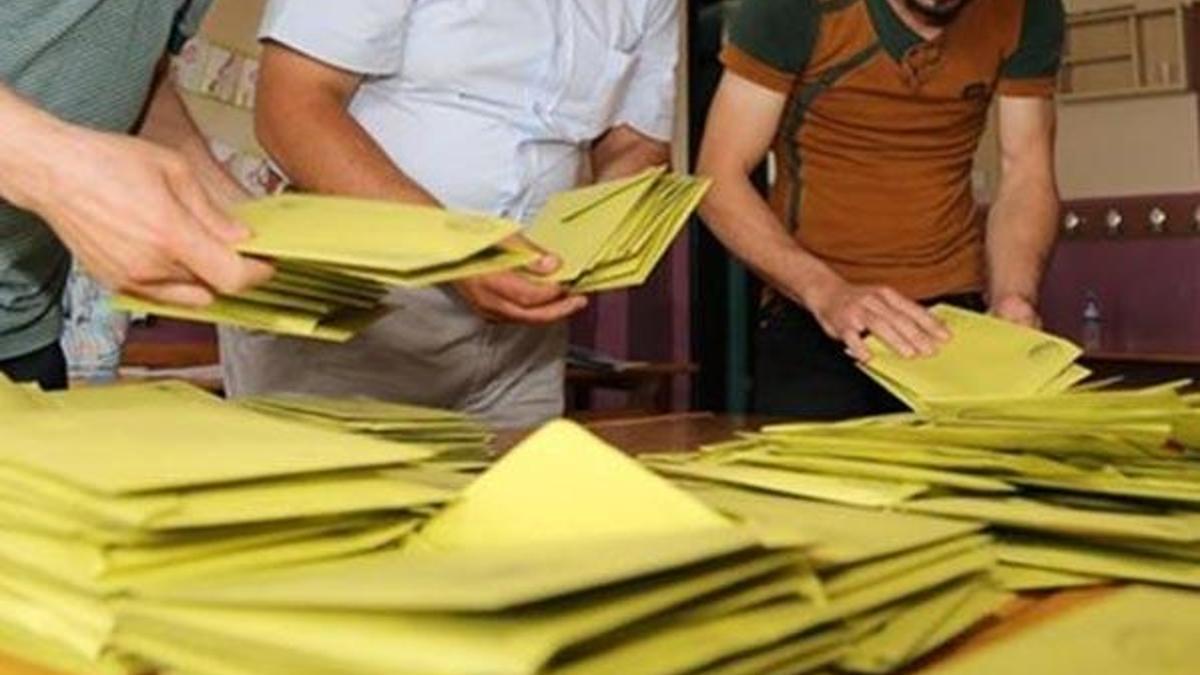Seyyar sandık kurullarına ilişkin usul ve esaslar belirlendi