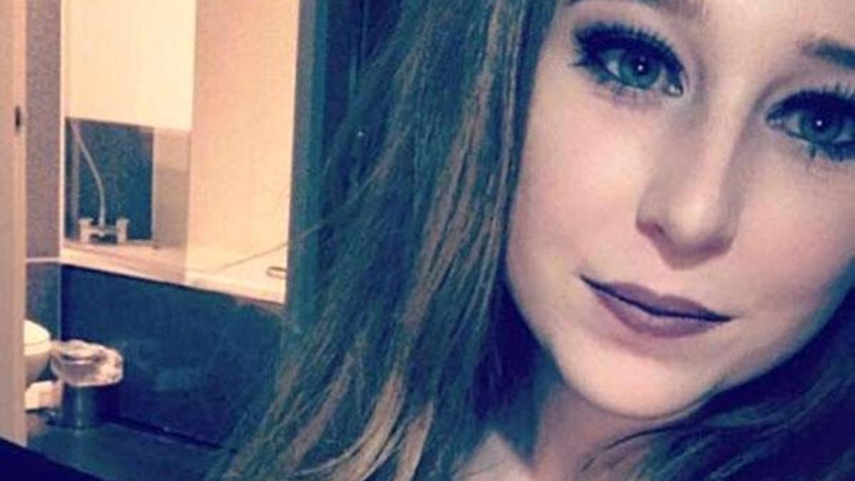 Şok fantezisi olan genç anne, sevgilisini...