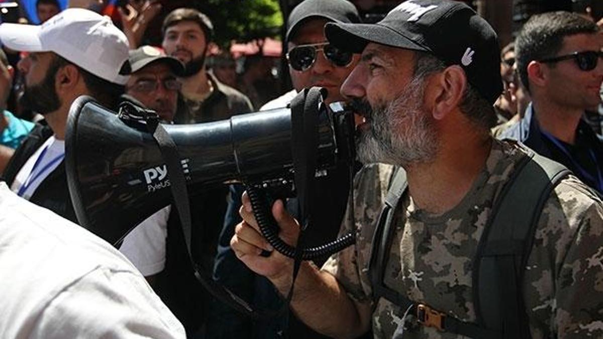 Son dakika... Ermenistan fena karıştı! Tehditler...