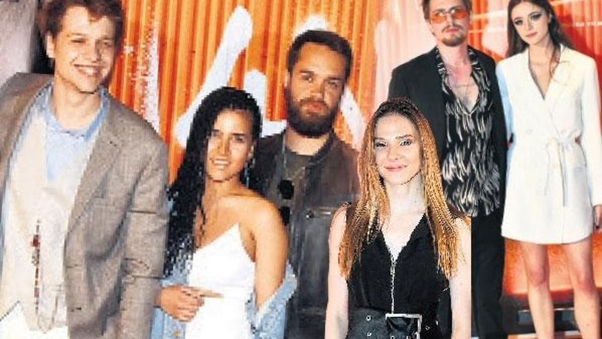 Galada aşk üçgeni