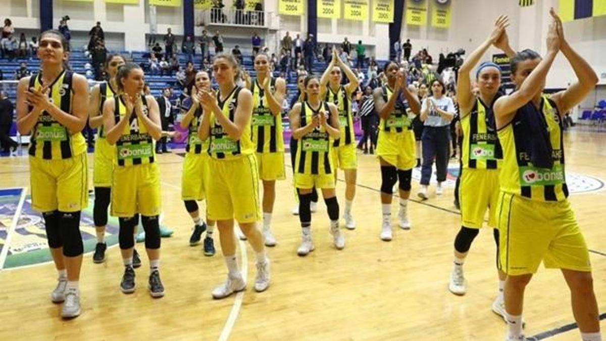 Fenerbahçe, seride 1-0 öne geçti