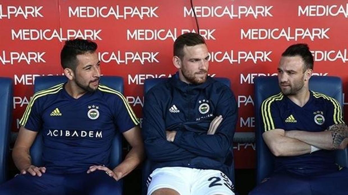 Fenerbahçeli yıldıza İtalya'dan 3 teklif!