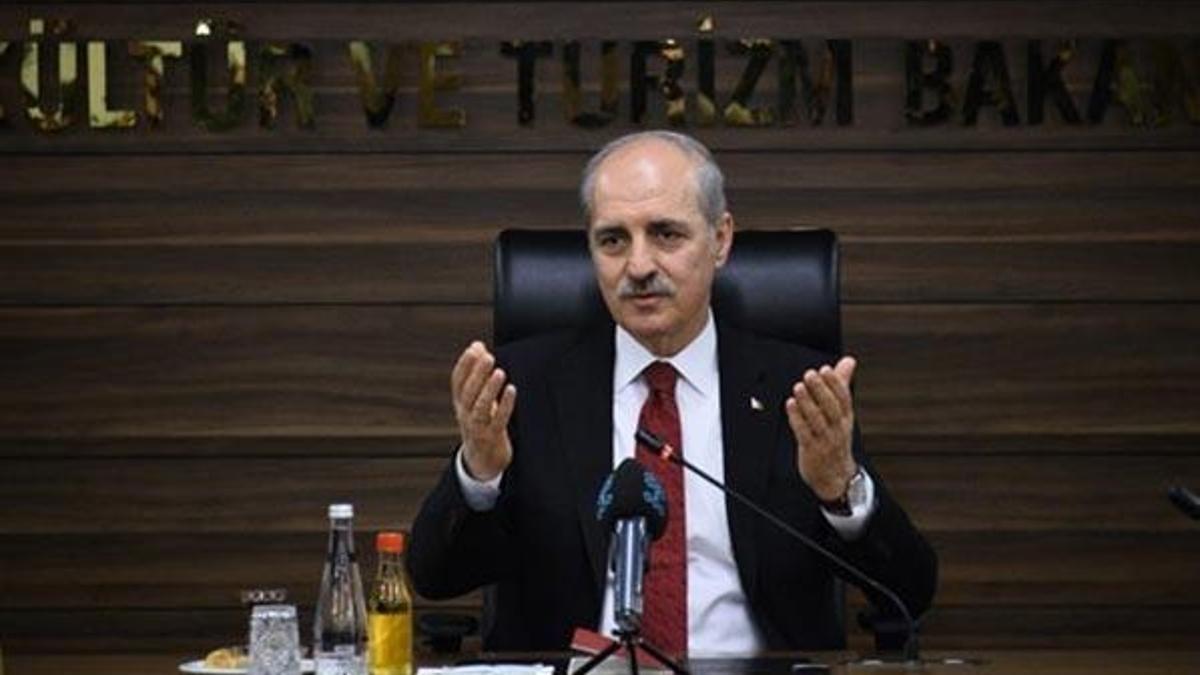 Bakan Kurtulmuş'tan Sarkozy ve Valls'e: Barbarlık ve sapkınlıktır!
