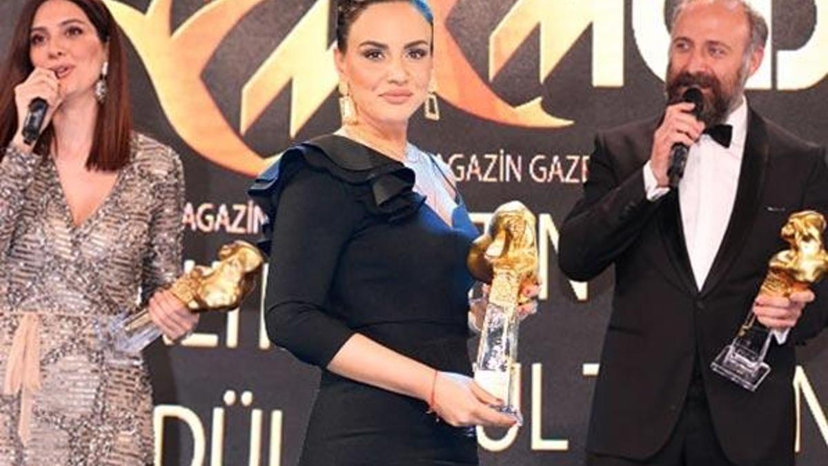 Buket Aydın'a ‘En İyi Kadın Haber Spikeri’ ödülü