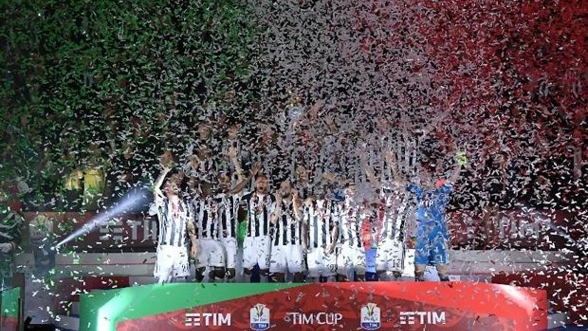 Juventus, Milan'ı ezdi geçti!