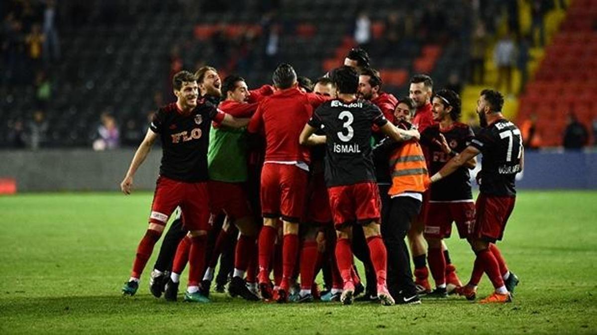 Gazişehir son dakikada avantajı kaptı