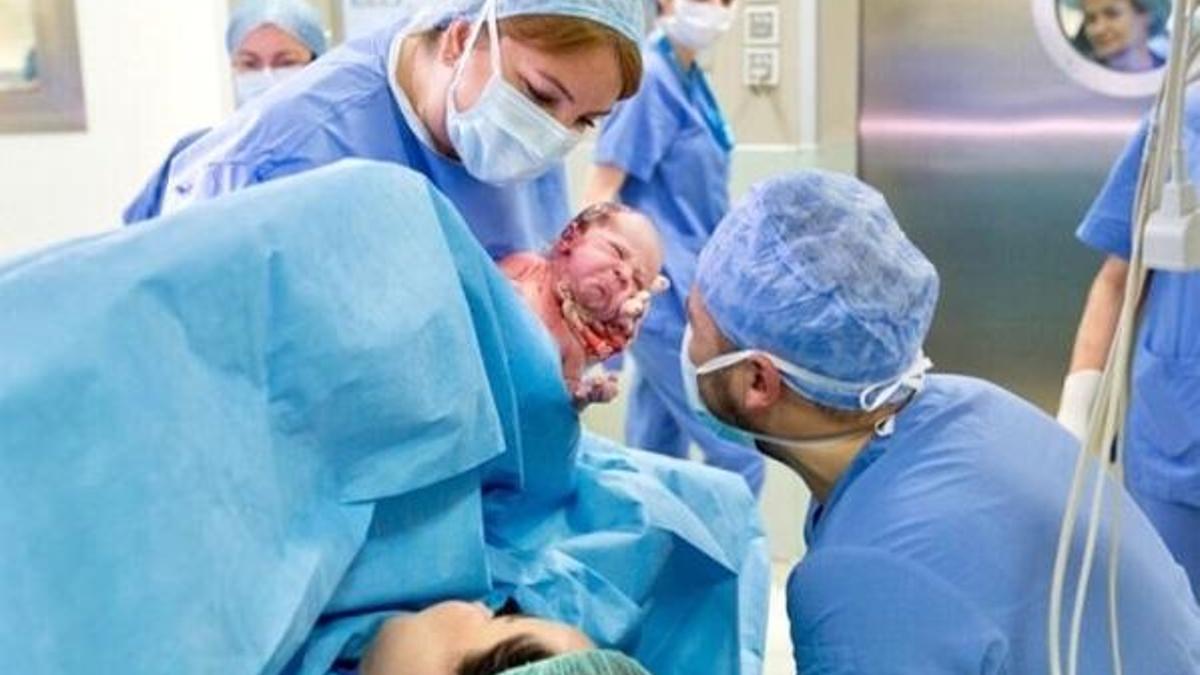 Baba olduğunu sosyal medya hesabından duyurdu